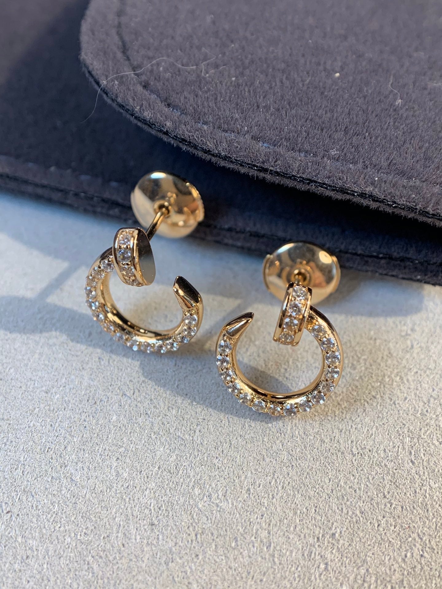 ¡®Lume Jewelry¡¯JUSTE EARRINGS GOLD DIAMONDS