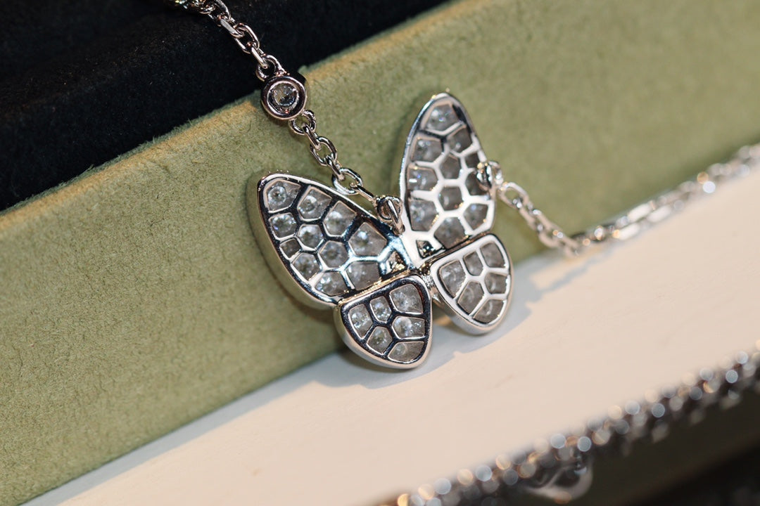 ¡®Lume Jewelry¡¯BUTTERFLY DIAMOND NECKLACE
