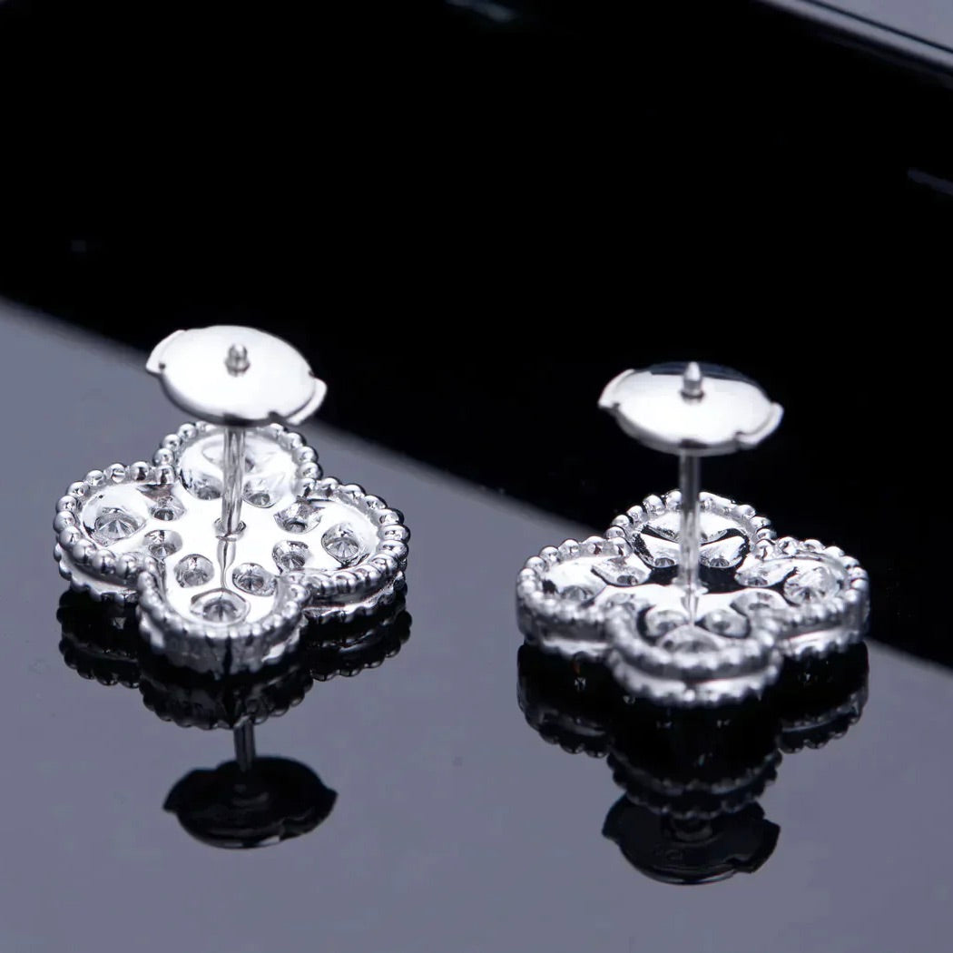 ¡®Lume Jewelry¡¯CLOVER 1 MOTIFS DIAMOND STUD EARRINGS SILVER