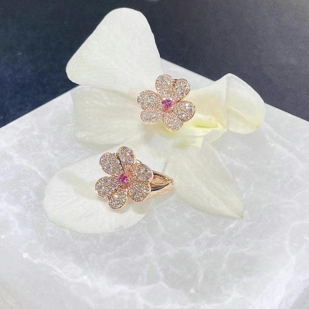 ¡®Lume Jewelry¡¯FRIVOLE PINK GOLD FLOWER DIAMOND EARRINGS