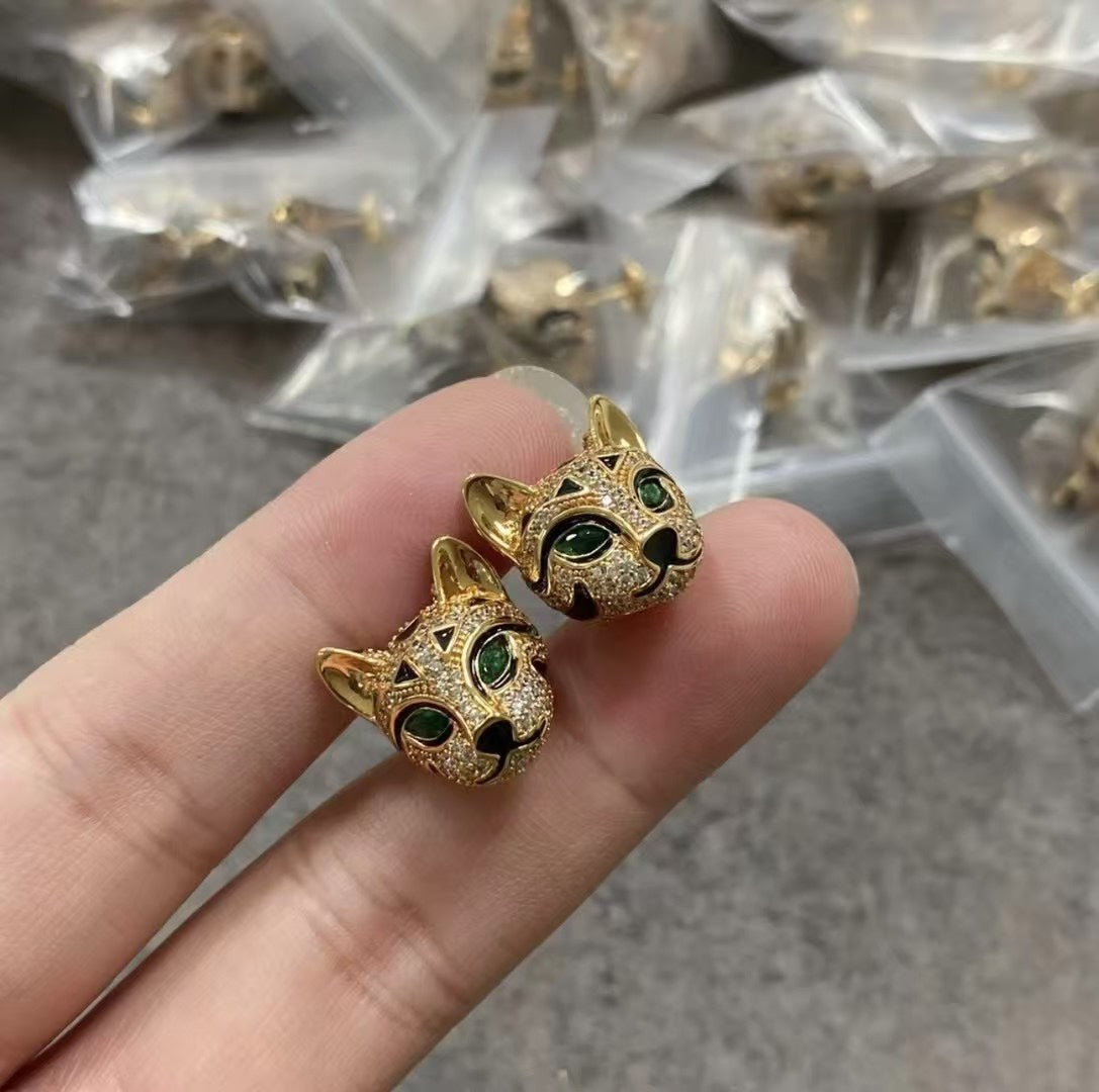 ¡®Lume Jewelry¡¯ Panther Face Stud Earrings