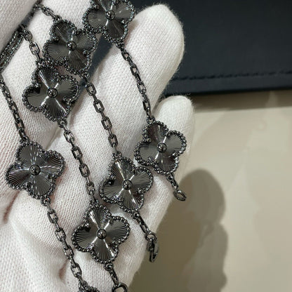 [Lume Jewelry]New CLOVER 5 MOTIF BLACK BRACELET