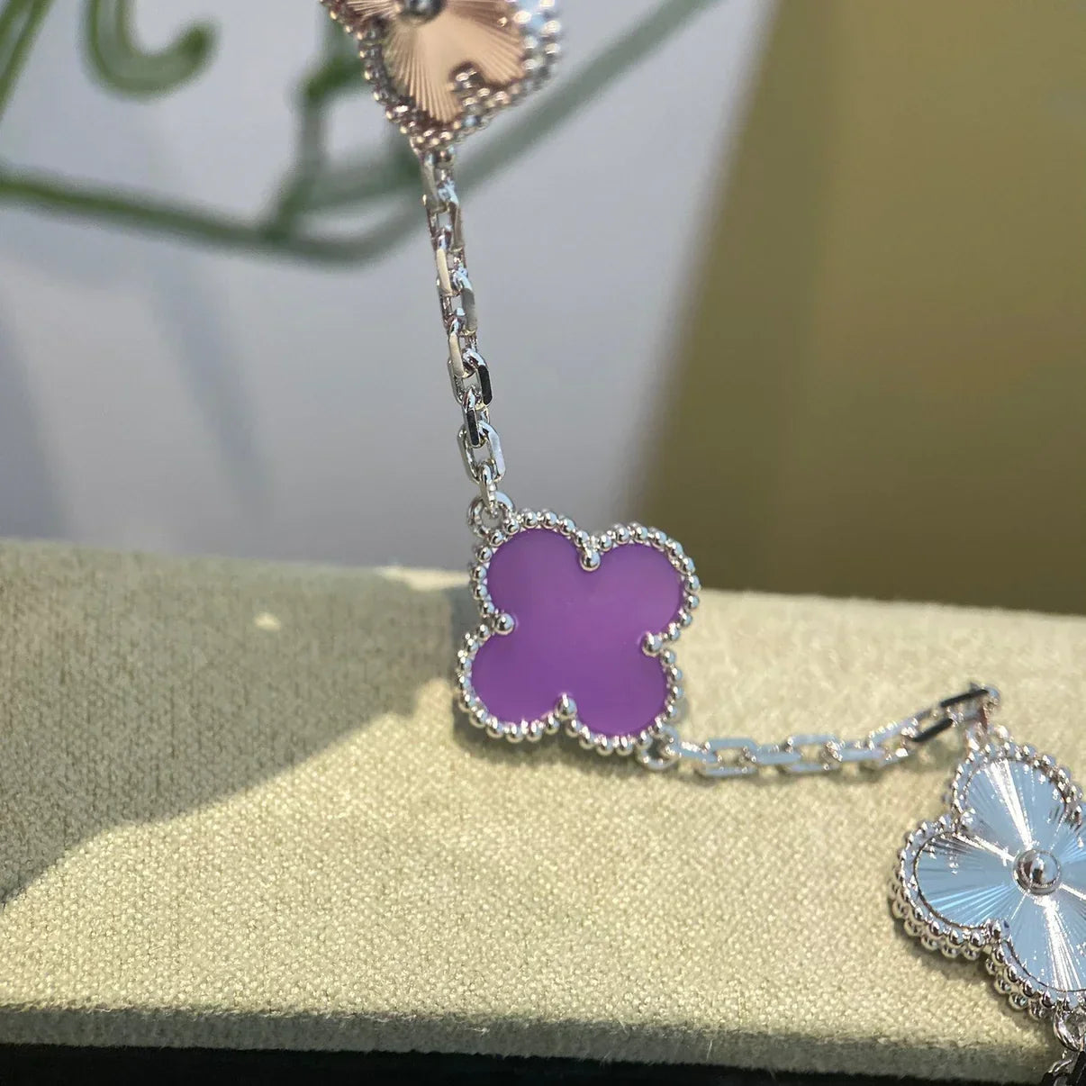 [Lume Jewelry]New  CLOVER 5 MOTIF VIOLET BRACELET COLLECTION