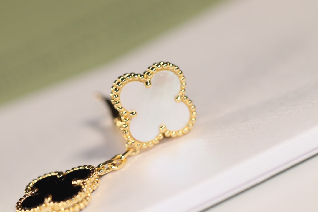 ¡®Lume Jewelry¡¯CLOVER EARRINGS GOLD ONYX MOP 3 MOTIF