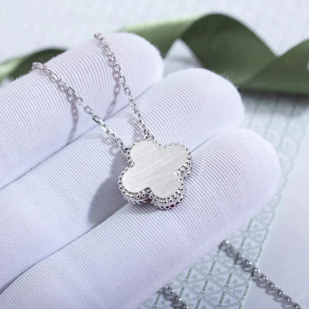 ¡®Lume Jewelry¡¯CLOVER  15MM DIAMOND LASER NECKLACE SILVER