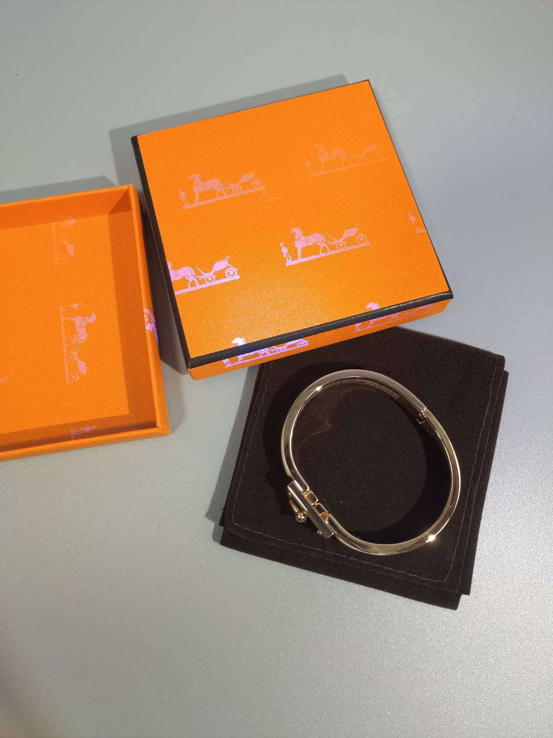 ¡®Lume Jewelry¡¯H ORANGE BRACELET