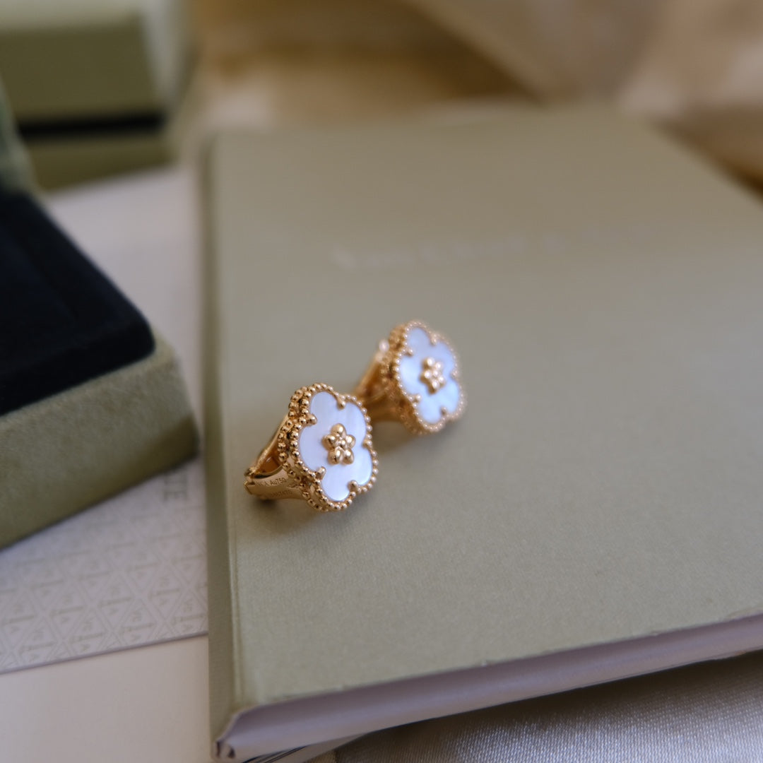 ¡®Lume Jewelry¡¯LUCKY PINK GOLD WHITE MOP EARRINGS