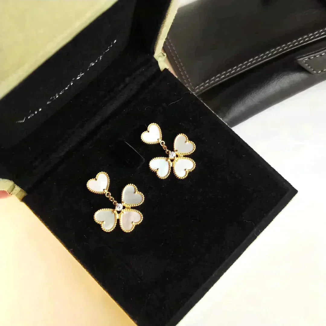 ¡®Lume Jewelry¡¯CLOVER SWEET WHITE MOP EARRINGS