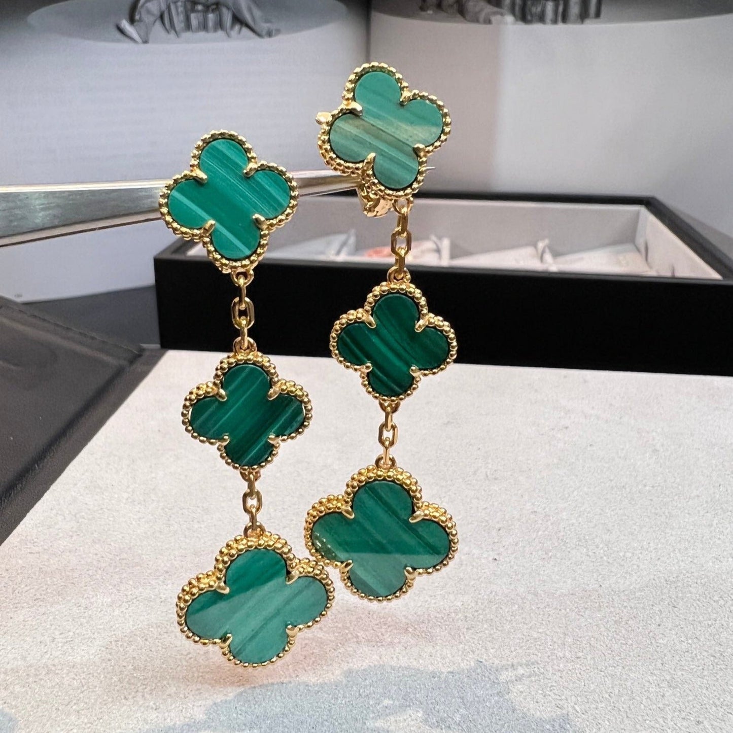 ¡®Lume Jewelry¡¯CLOVER MALACHITE 3 MOTIFS GOLD