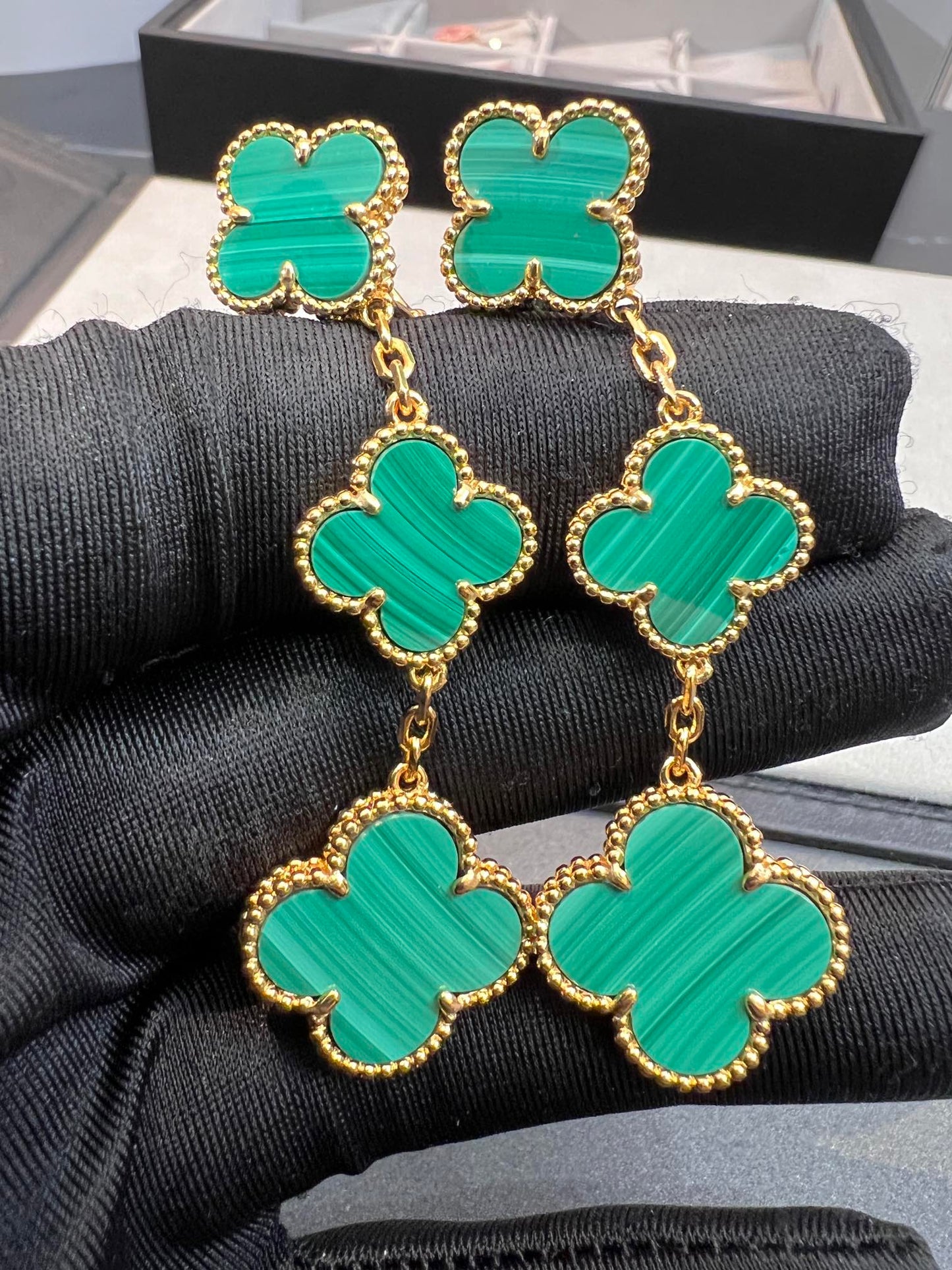 ¡®Lume Jewelry¡¯CLOVER MALACHITE 3 MOTIFS GOLD