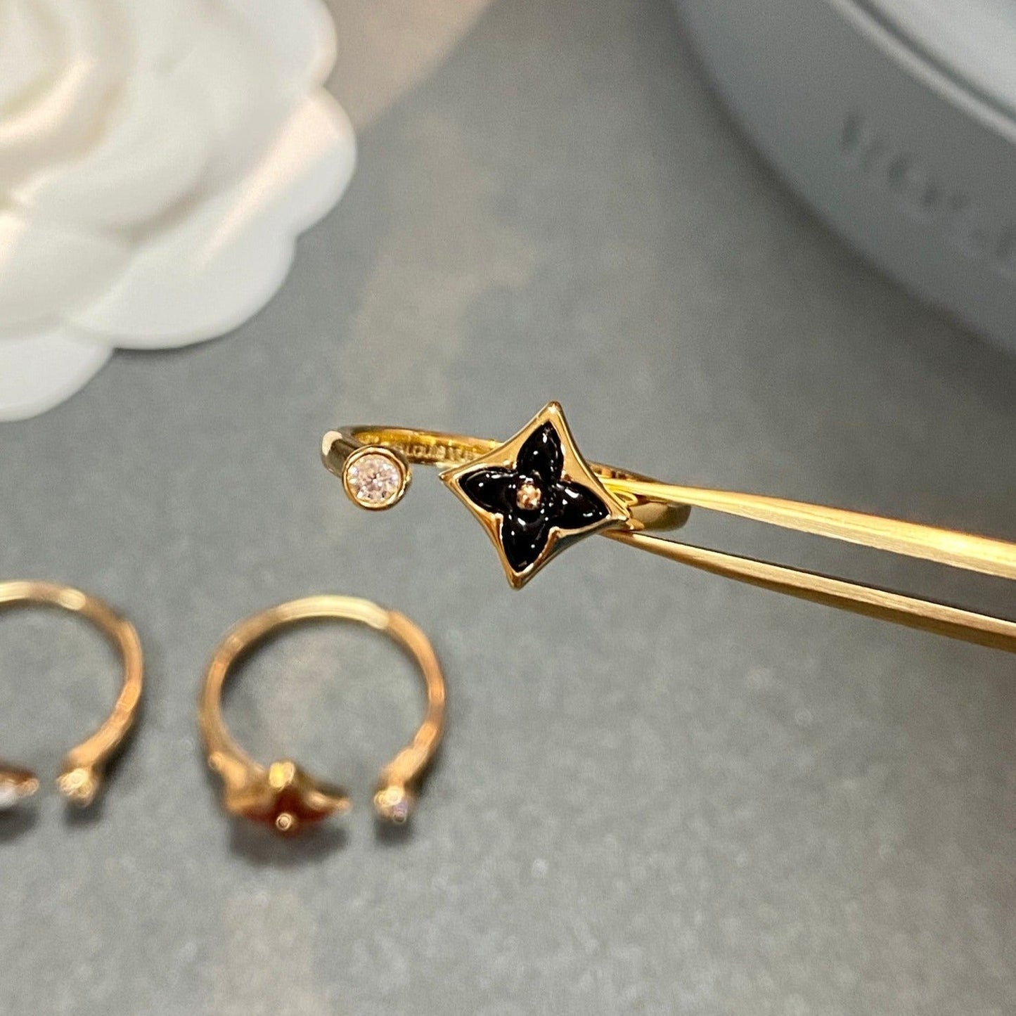 ¡®Lume Jewelry¡¯STAR 1 DIAMOND OPEN RING