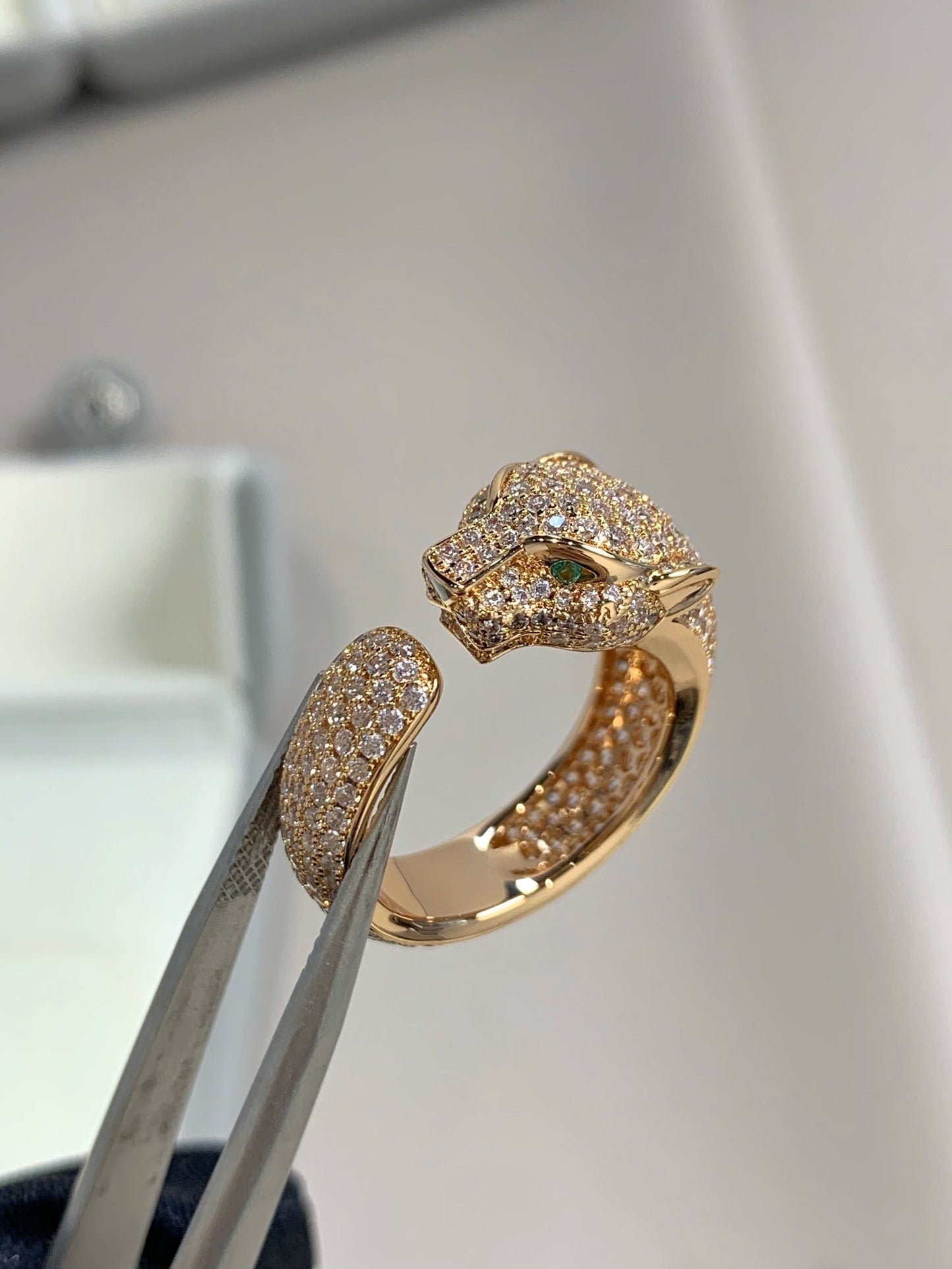 ¡®Lume Jewelry¡¯PANTHERE PINK GOLD DIAMOND RING