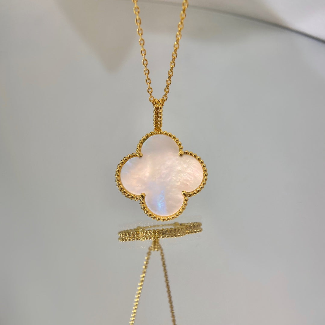 ¡®Lume Jewelry¡¯CLOVER 25MM MOP LARGE PENDANT NECKLACE