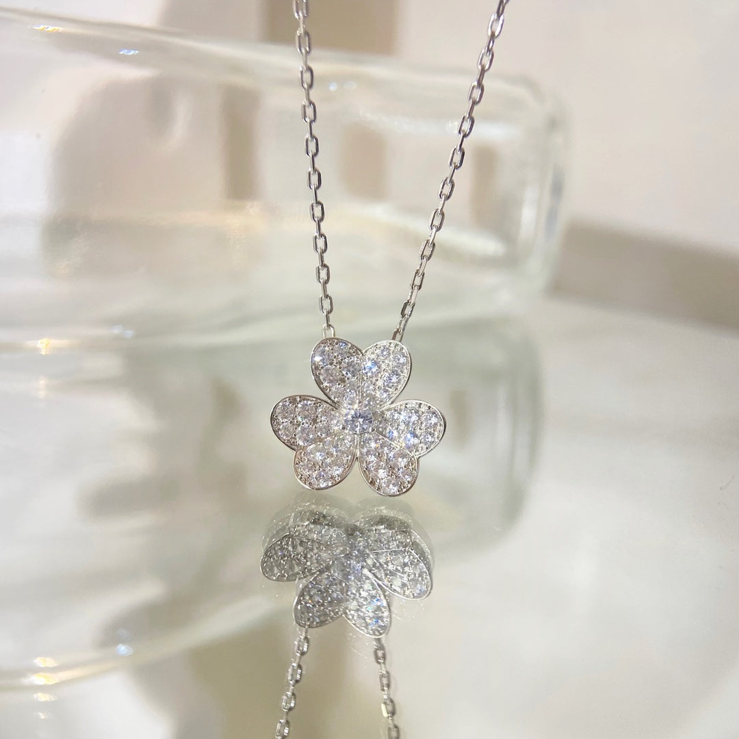 ¡®Lume Jewelry¡¯FLOWER DIAMOND NECKLACE