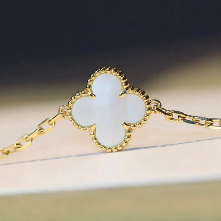 ¡®Lume Jewelry¡¯CLOVER 20 MOTIFS WHITE MOP NECKLACE