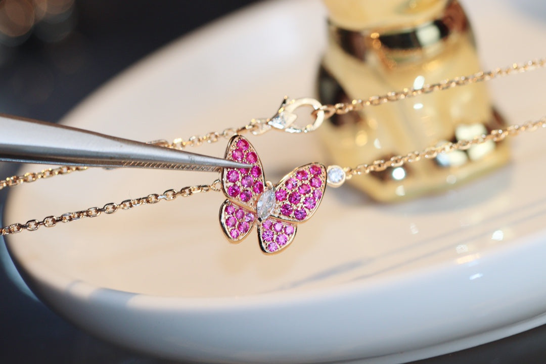 ¡®Lume Jewelry¡¯BUTTERFLY RED DIAMOND ROSE GOLD NECKLACE