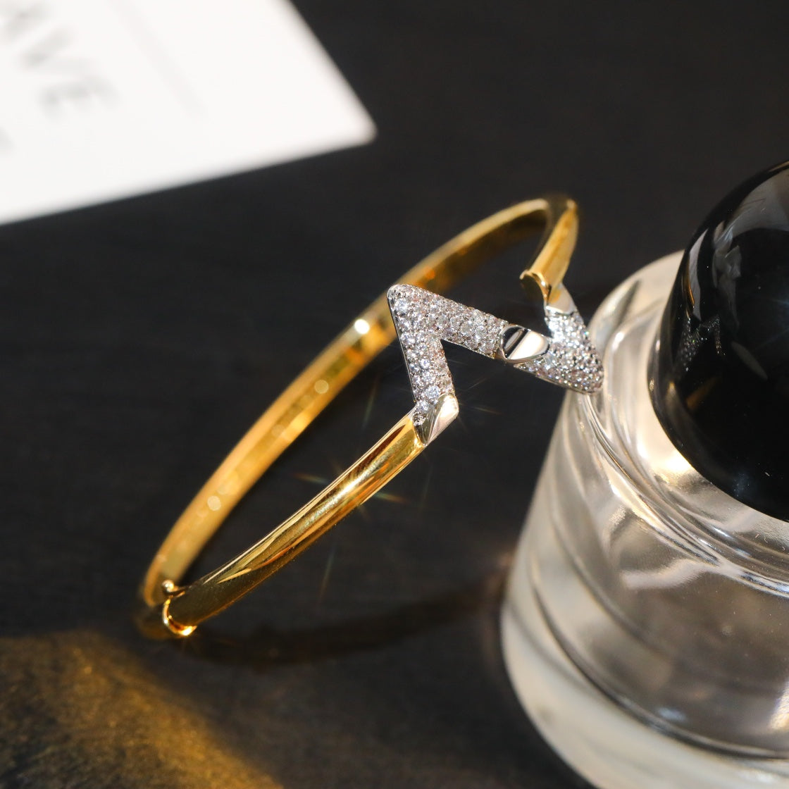 ¡®Lume Jewelry¡¯VOLTE UPSITE DOWN GOLD DIAMOND BRACELET