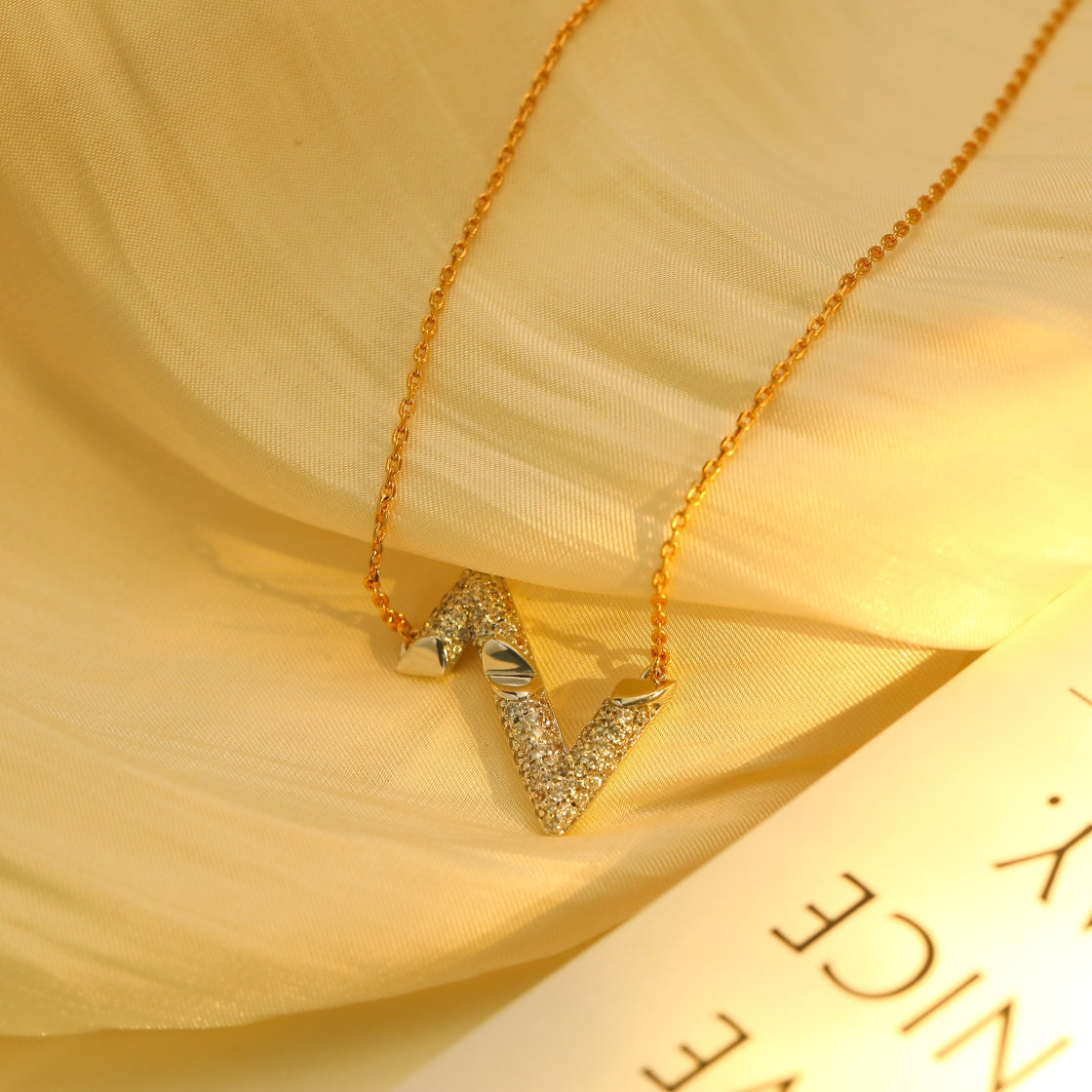 ¡®Lume Jewelry¡¯VOLT SILVER DIAMOND PEDANT NECKLACE