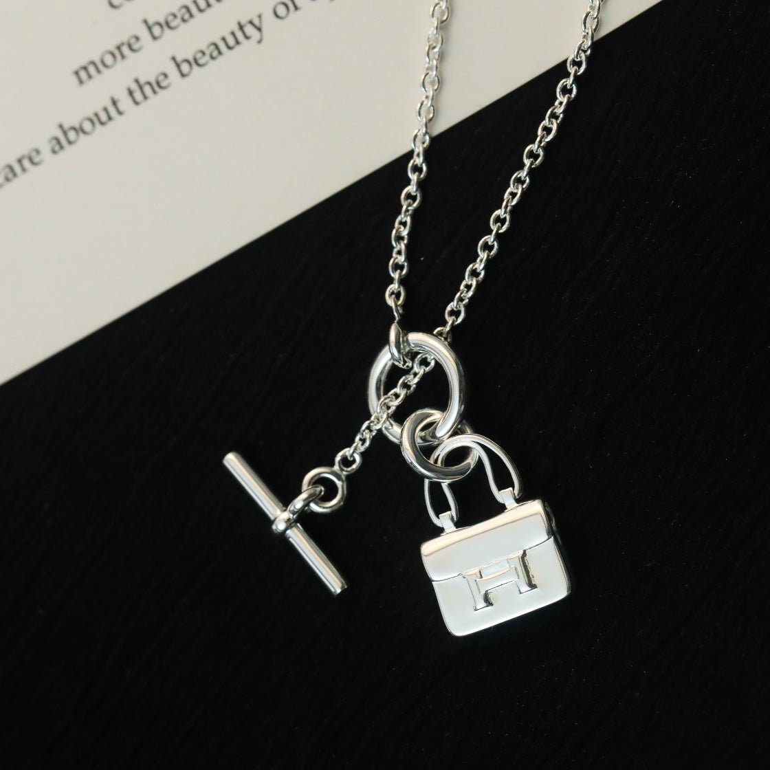 ¡®Lume Jewelry¡¯POP H PEDANT SILVER NECKLACE