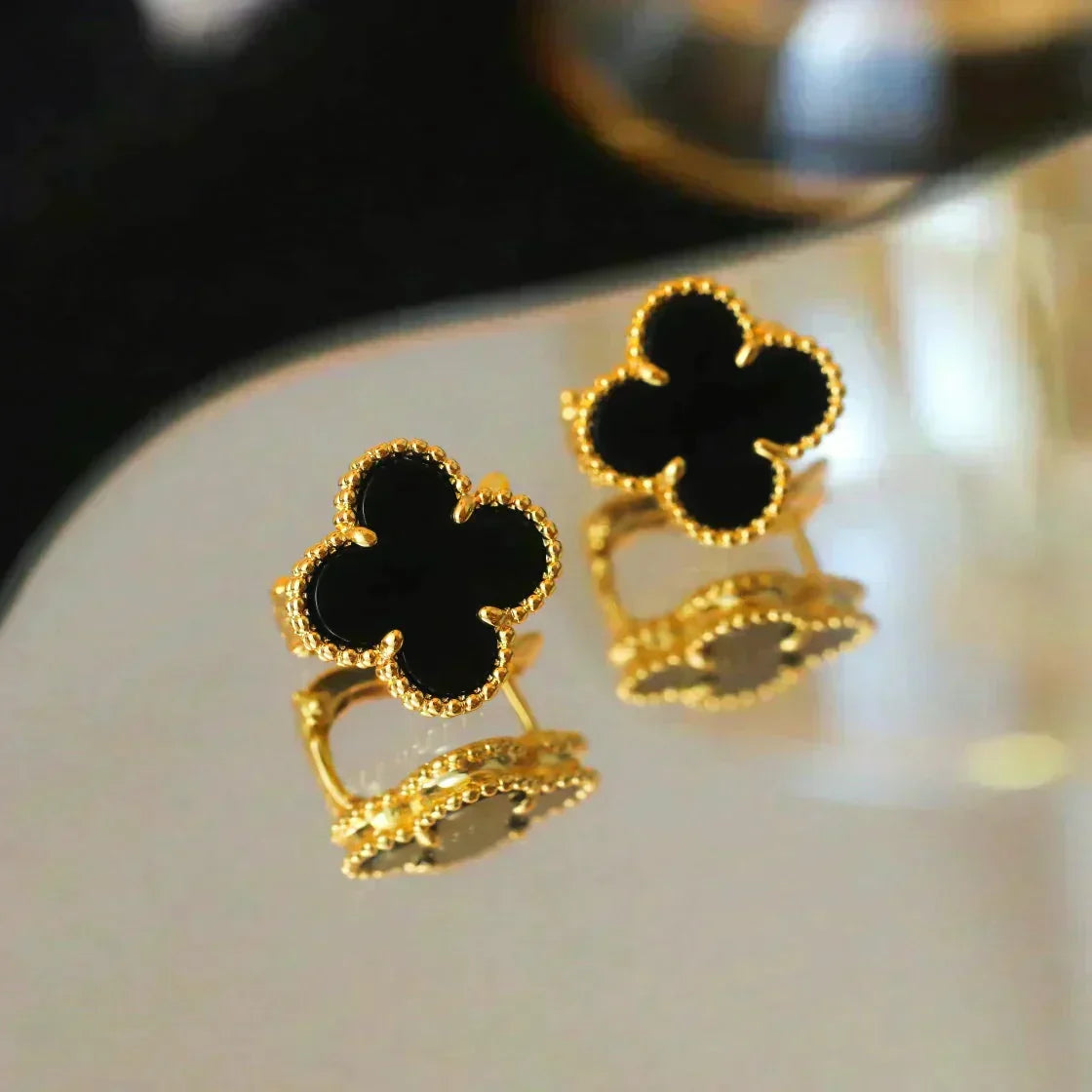 ¡®Lume Jewelry¡¯CLOVER MEDIUM 1 MOTIFS  ONYX STUD EARRINGS
