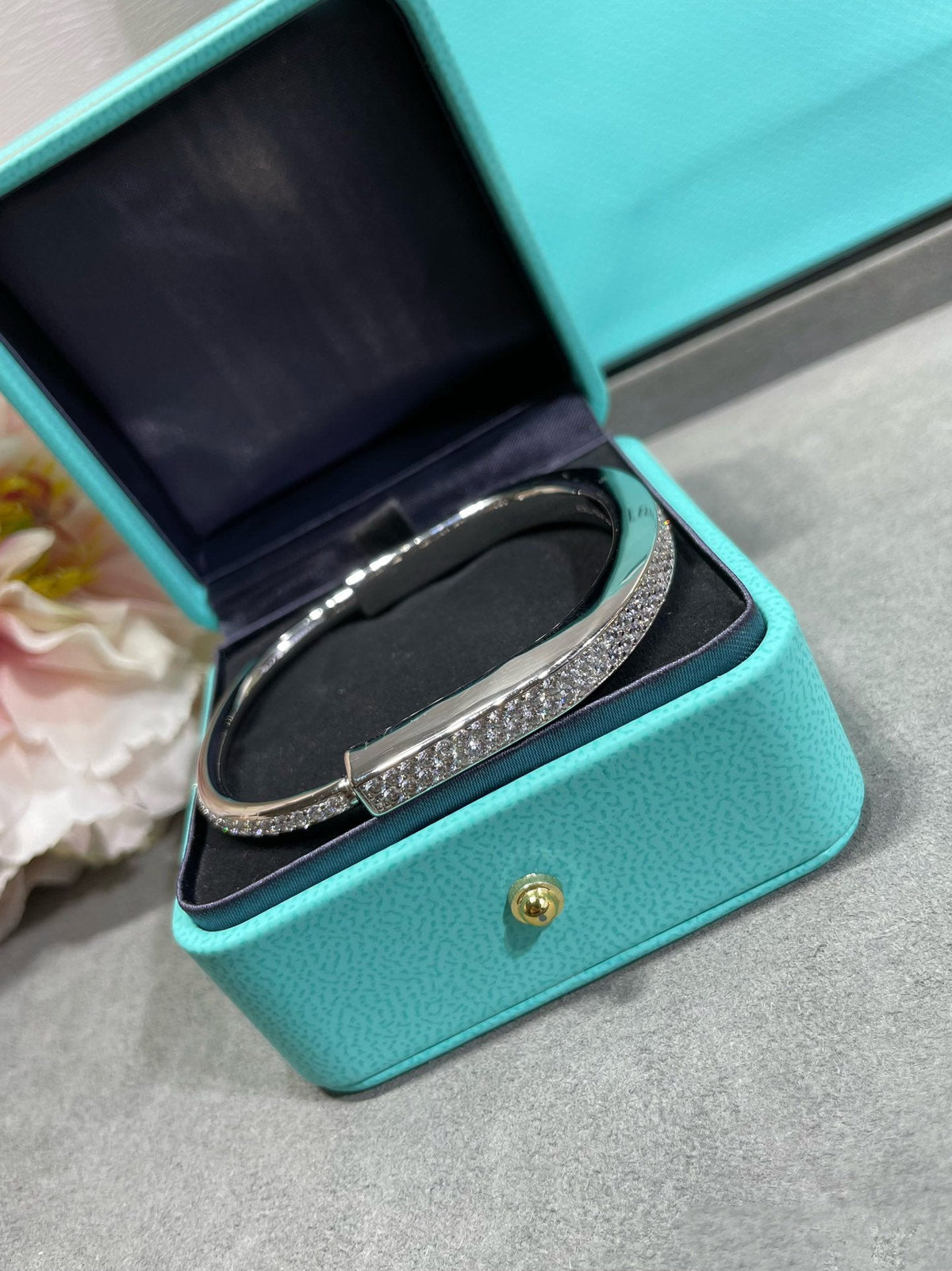 [Lume Jewelry]LOCK BRACELET DIAMOND PAVED