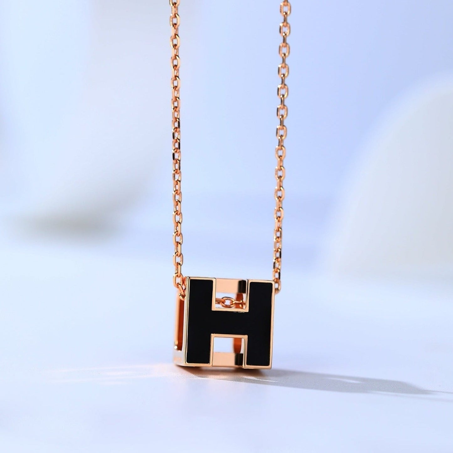 ¡®Lume Jewelry¡¯H CAGE PINK GOLD NECKLACE