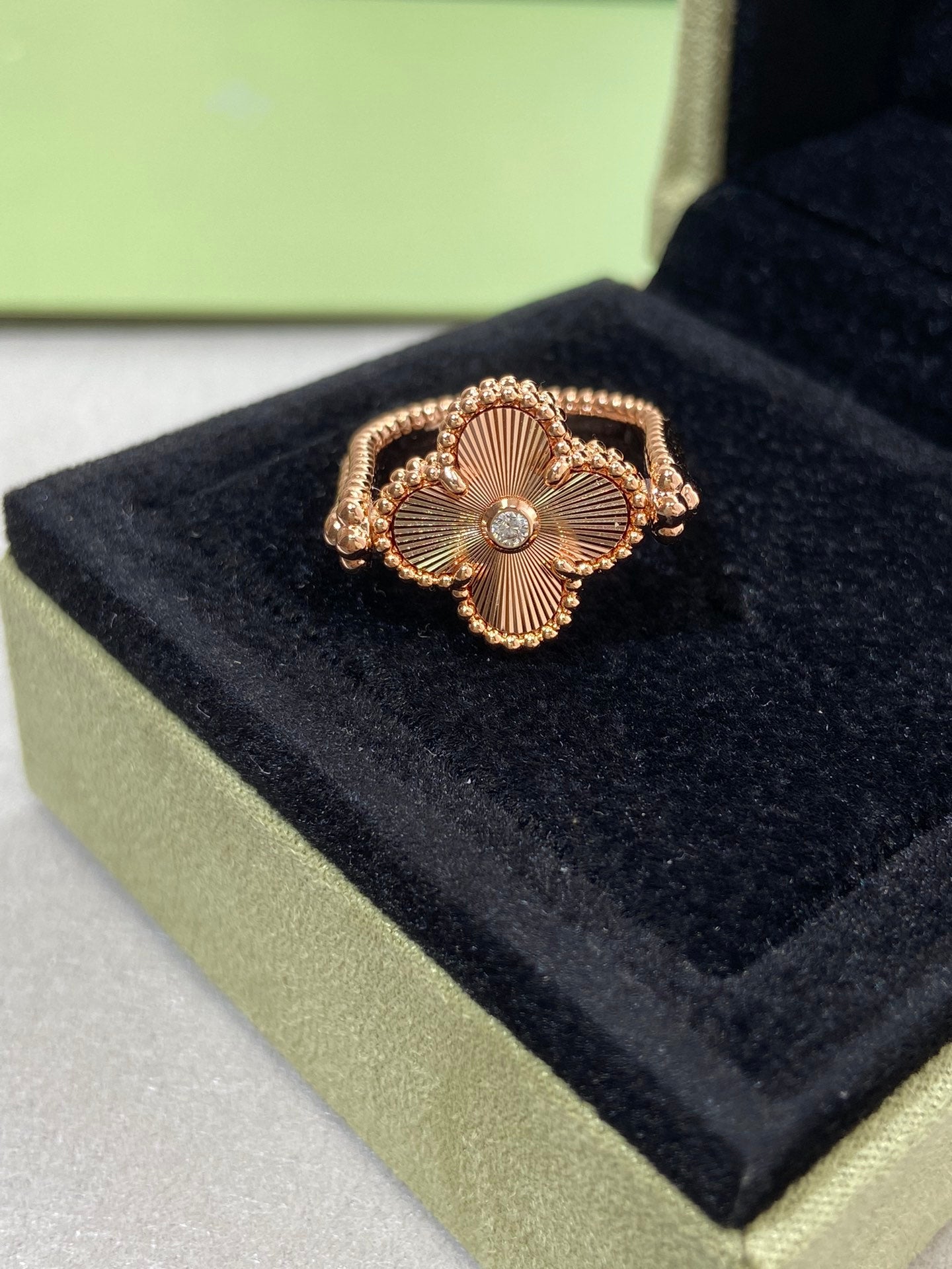 ¡®Lume Jewelry¡¯CLOVER RIVERSIBLE ROSE GOLD RING