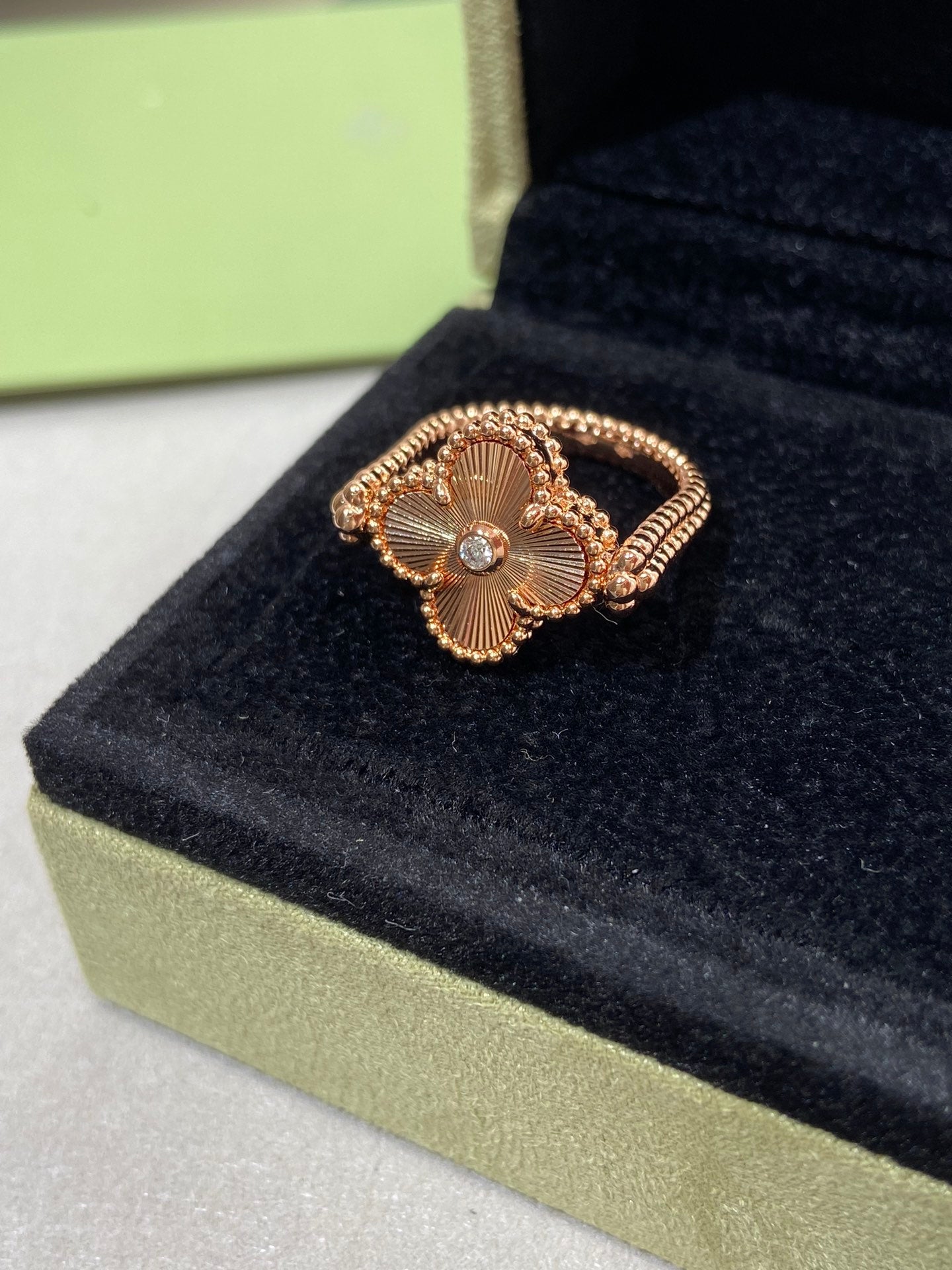 ¡®Lume Jewelry¡¯CLOVER RIVERSIBLE ROSE GOLD RING