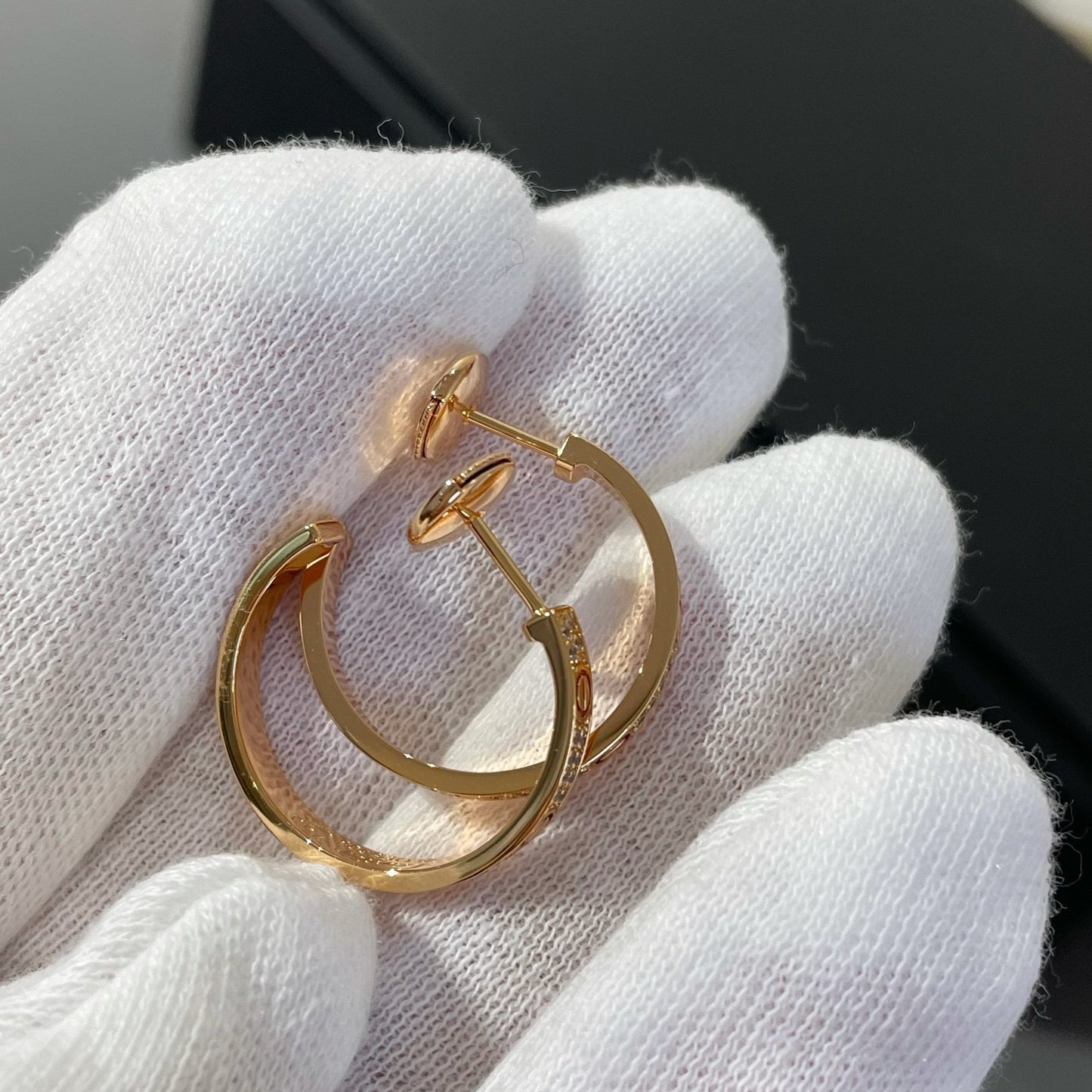 ¡®Lume Jewelry¡¯LOVE DIAMOND PINK GOLD HOOP EARRINGS