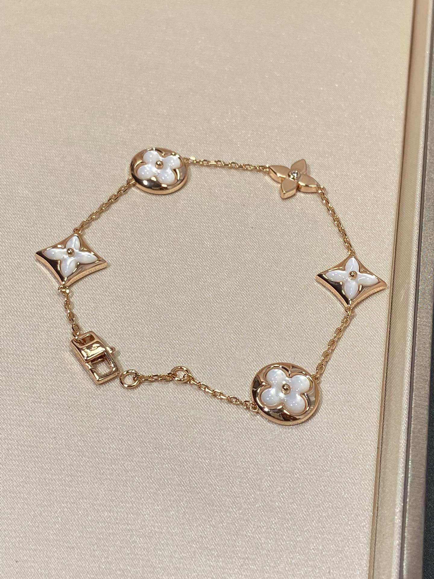 ¡®Lume Jewelry¡¯STAR AND SUN 5 MOTIF MOP PINK GOLD BRACELET