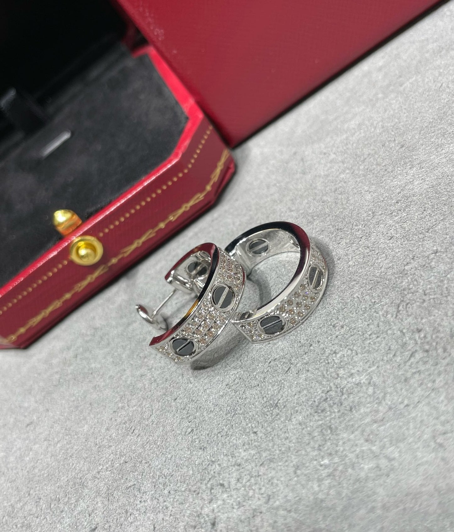 ¡®Lume Jewelry¡¯LOVE CERAMIC DIAMOND PAVED SILVER EARRINGS
