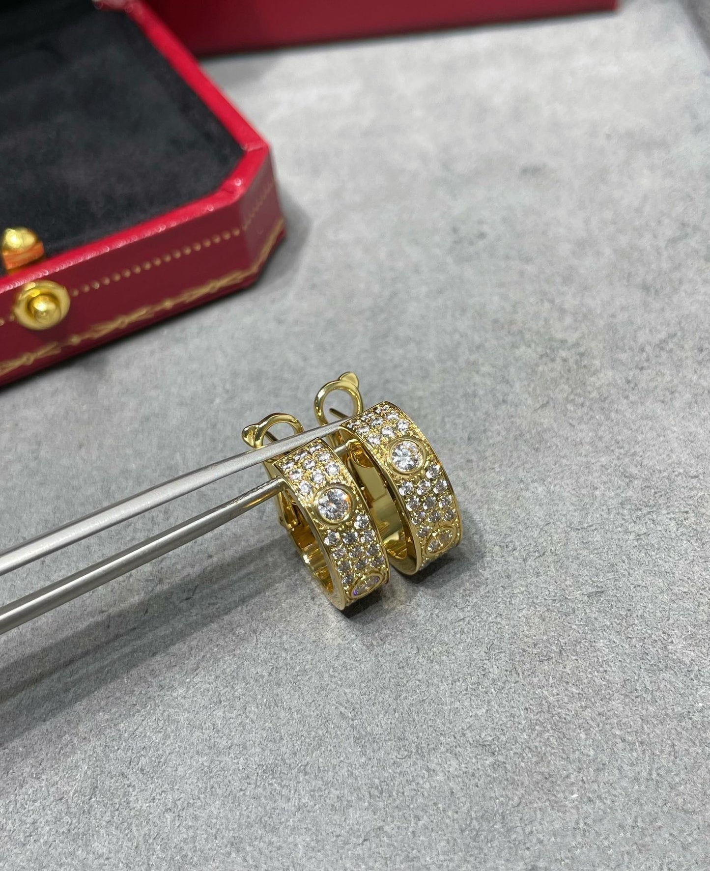 ¡®Lume Jewelry¡¯LOVE 5.5MM DIAMOND PAVED EARRINGS