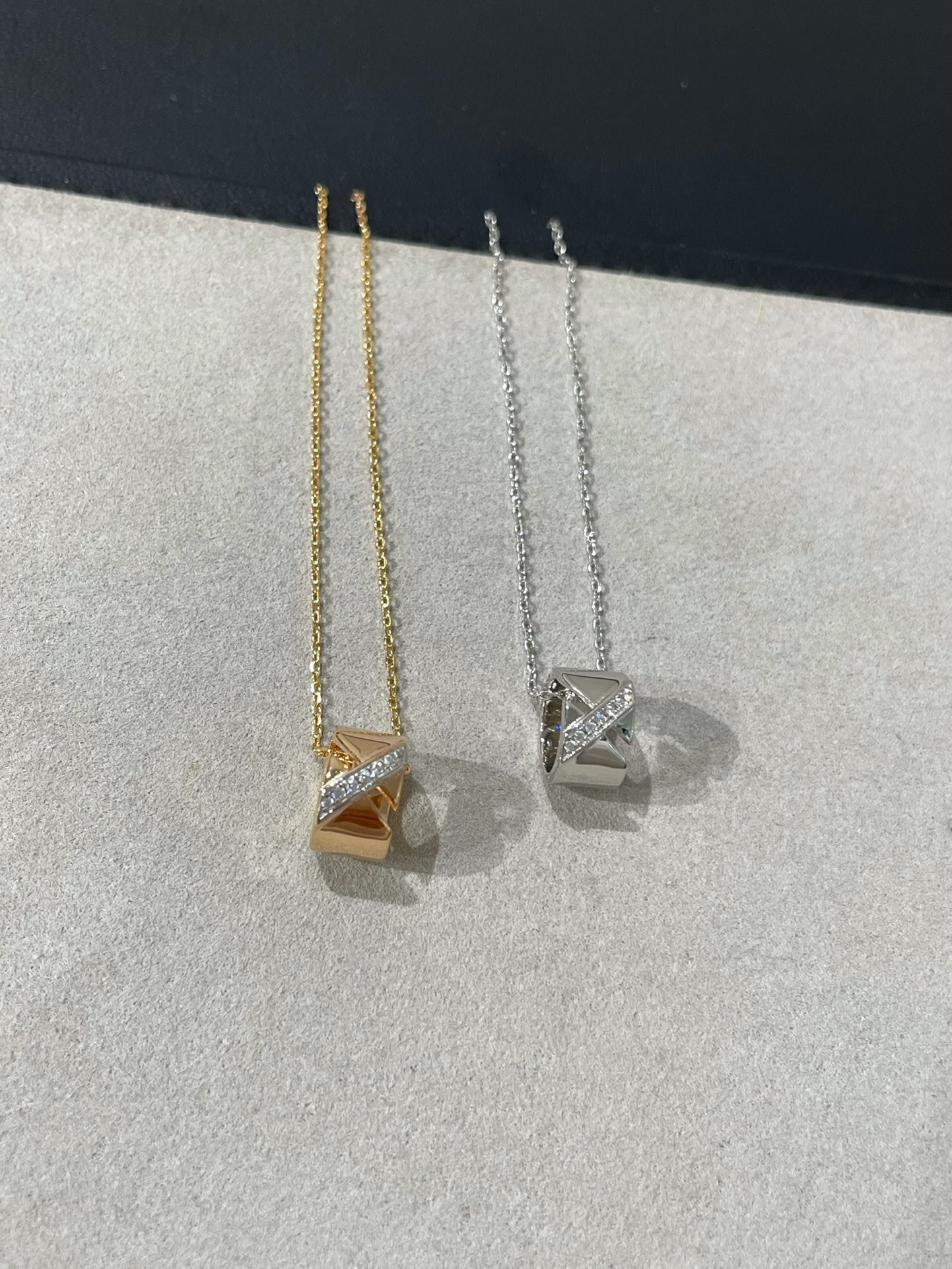 ¡®Lume Jewelry¡¯LIENS EVIDENCE DIAMOND NECKLACE