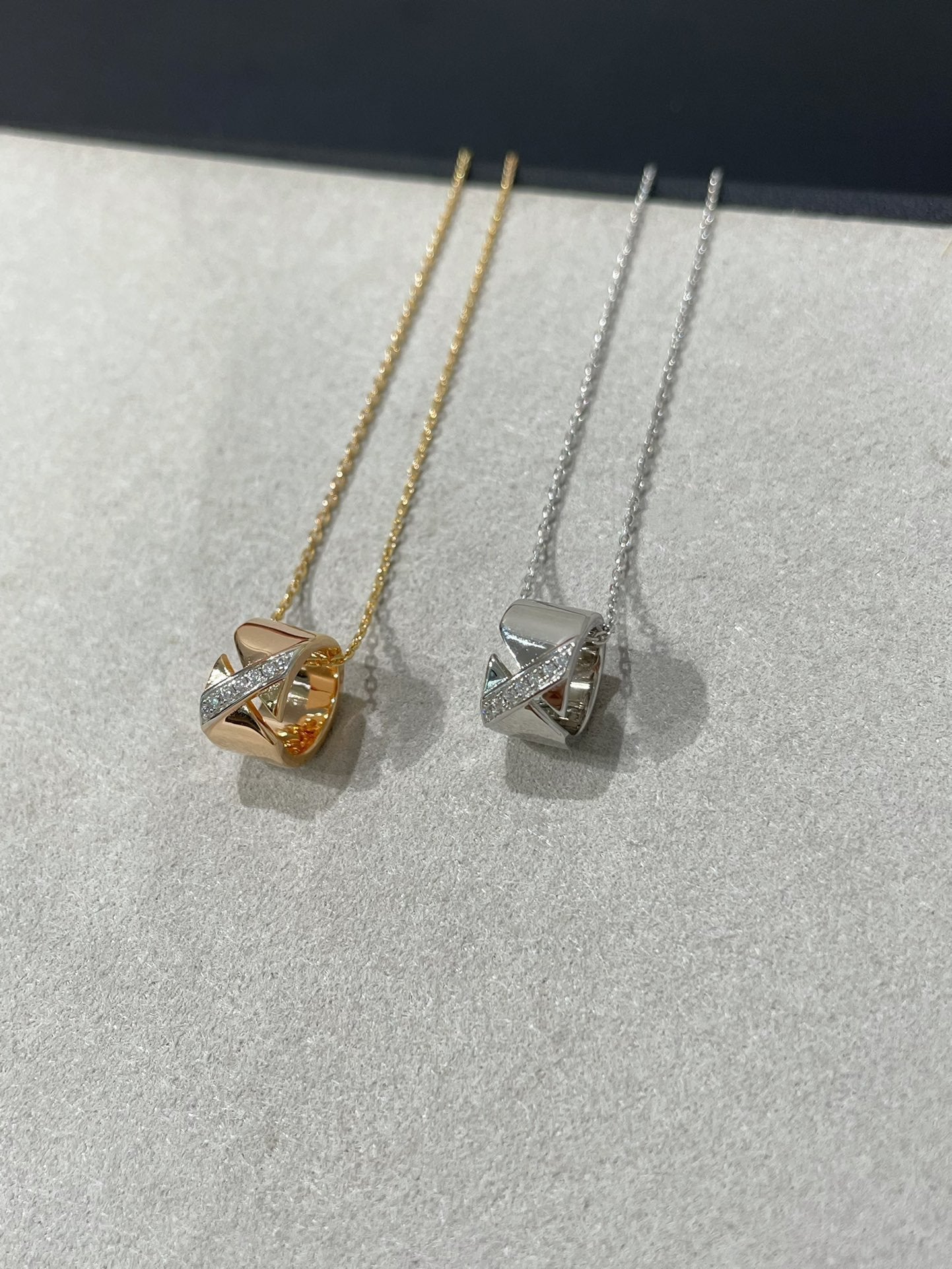 ¡®Lume Jewelry¡¯LIENS EVIDENCE DIAMOND NECKLACE