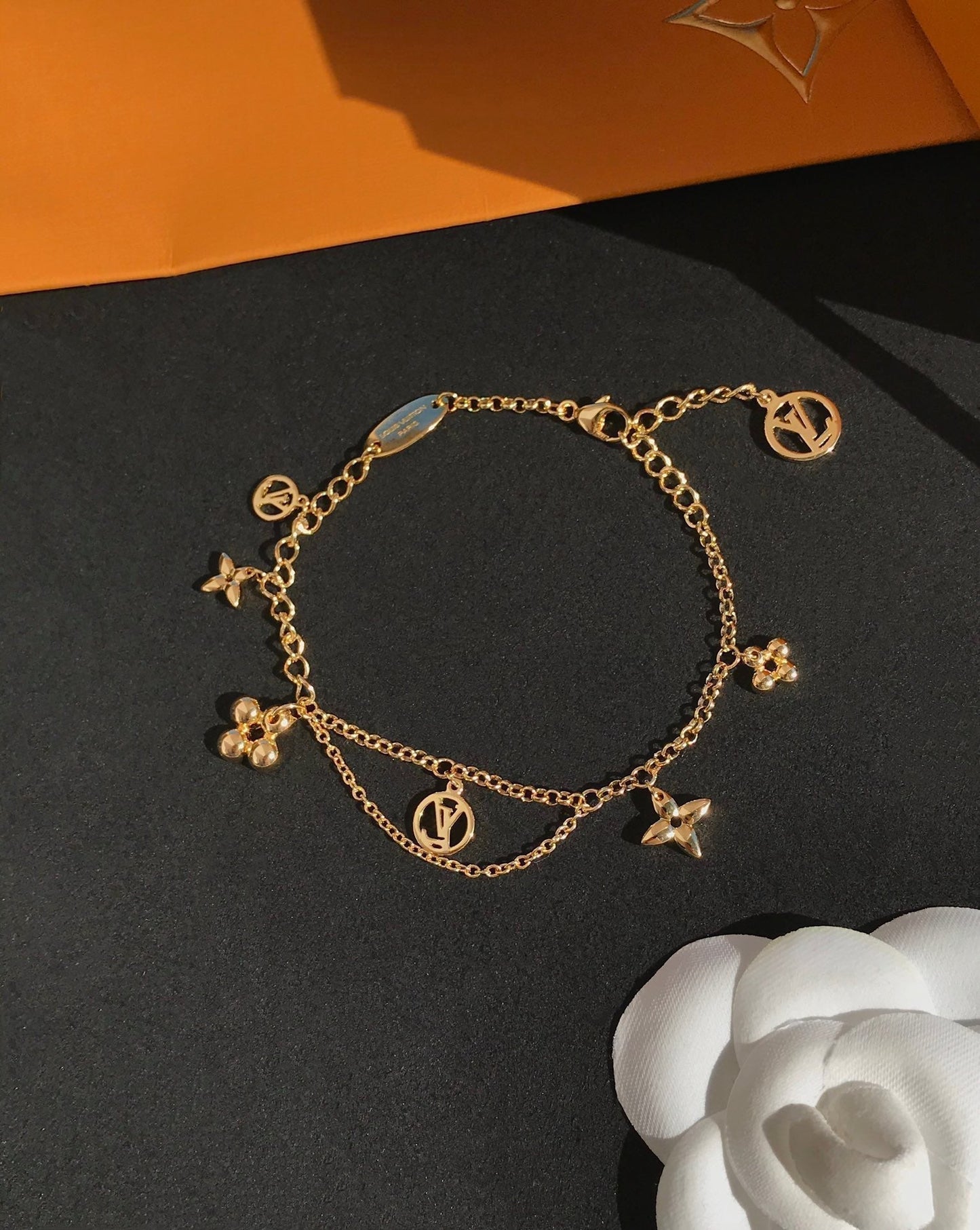 ¡®Lume Jewelry¡¯BLOOMING PINK GOLD MOP BRACELET