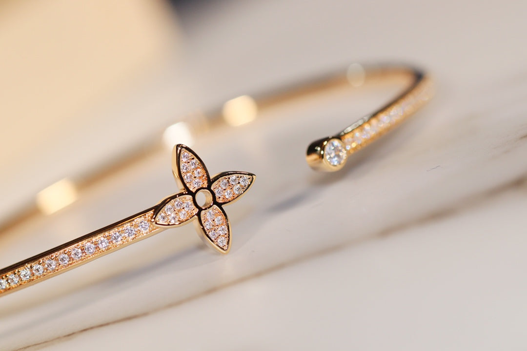 ¡®Lume Jewelry¡¯IDYLLE GOLD OPEN BRACELET DIAMOND PAVED