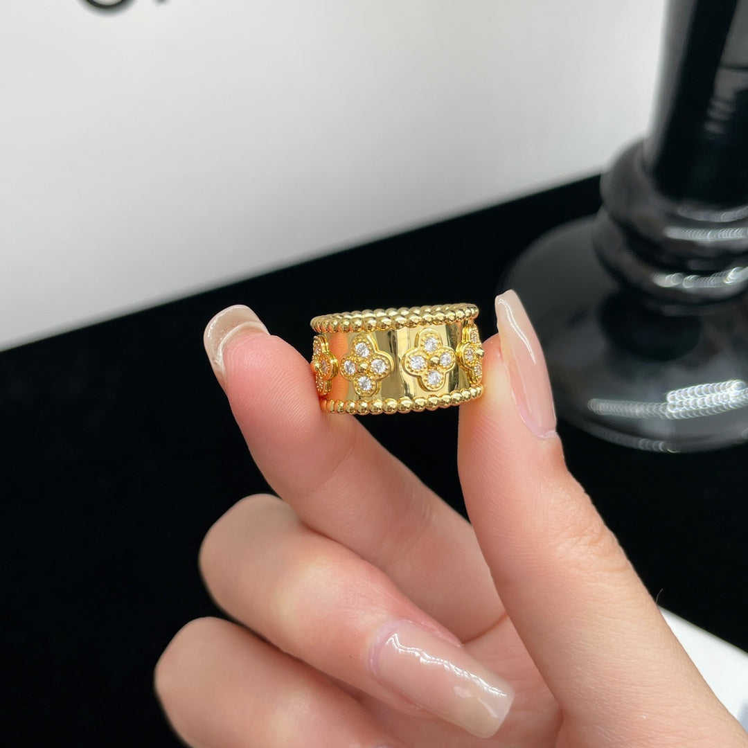 ¡®Lume Jewelry¡¯PERLEE DIAMOND LARGE RING