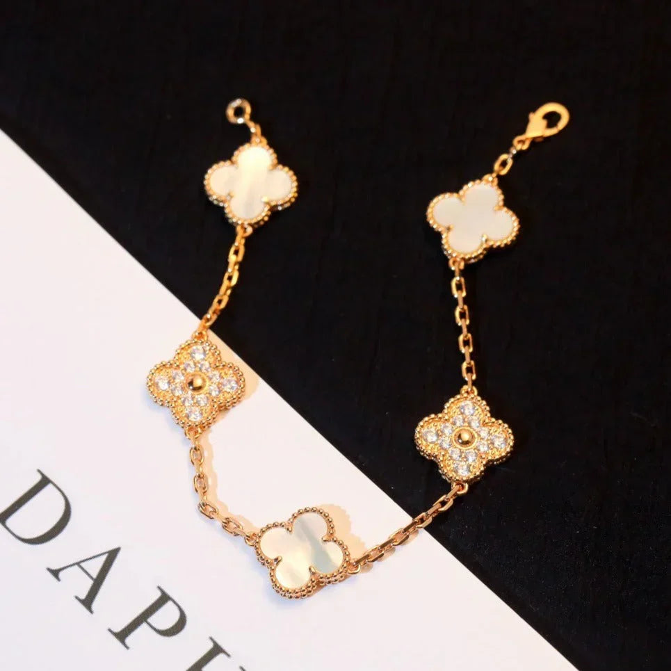 [Lume Jewelry]New CLOVER WHITE PEARL MOP 5 MOTIF BRACELET COLLECTION