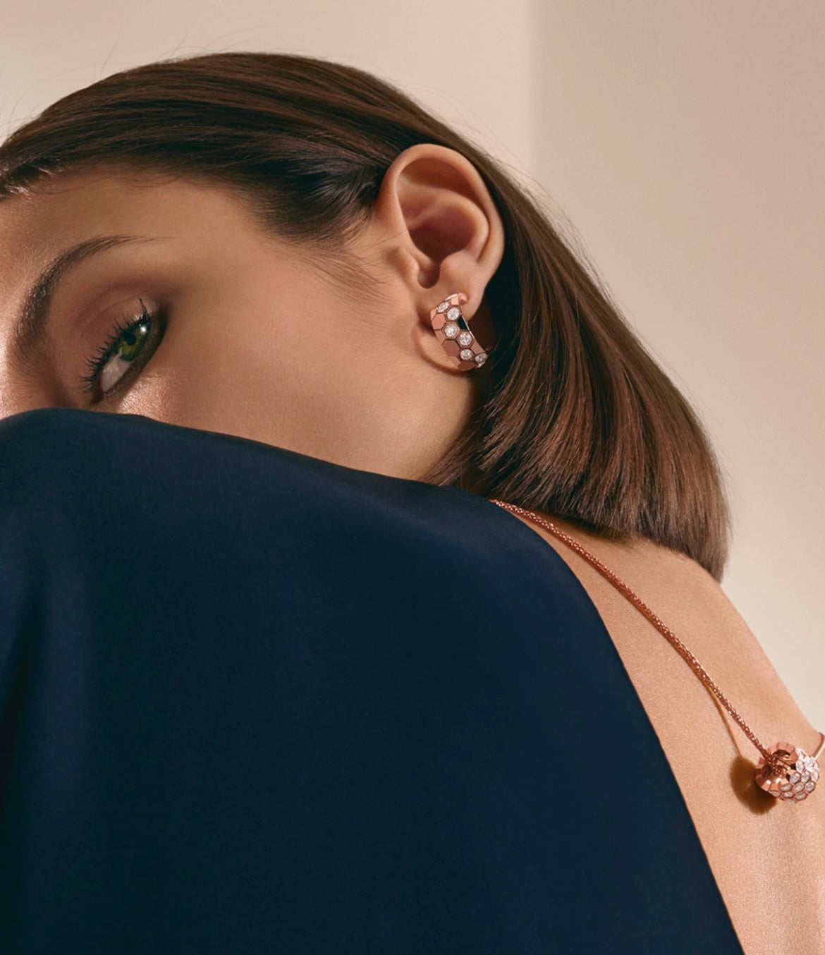 ¡®Lume Jewelry¡¯BEE LOVE DIAMOND HOOP EARRINGS