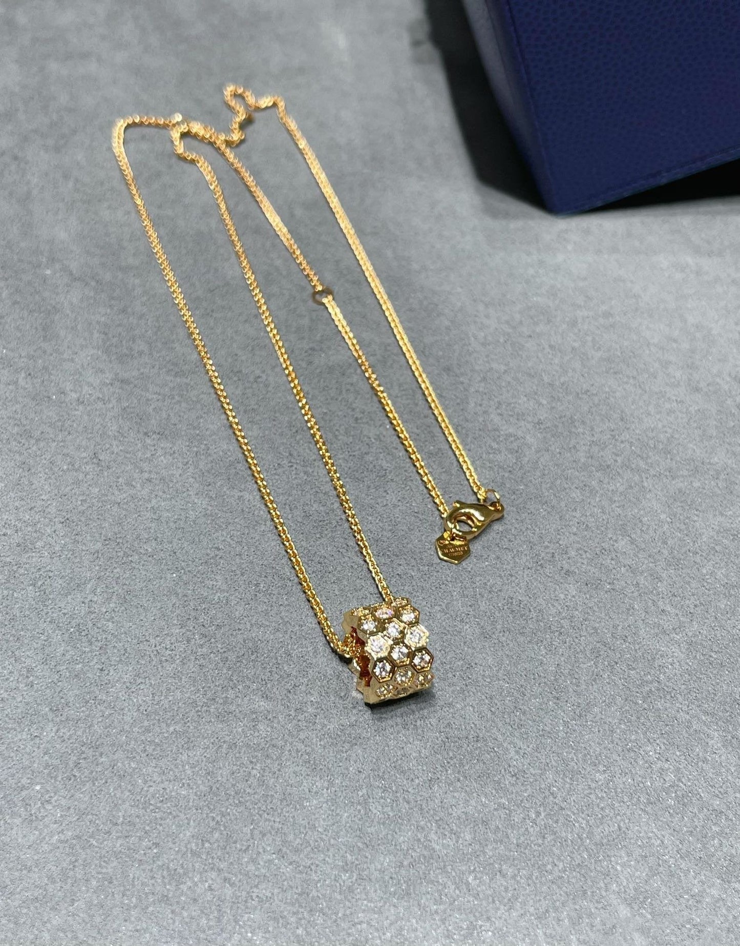 ¡®Lume Jewelry¡¯BEE LOVE DIAMOND PAVED 3 ROW NECKLACE