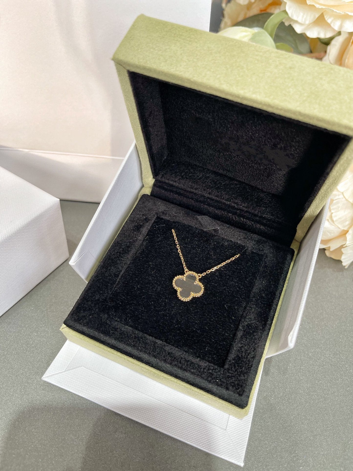 ¡®Lume Jewelry¡¯CLOVER ROCK CRYSTAL ROSE GOLD NECKLACE