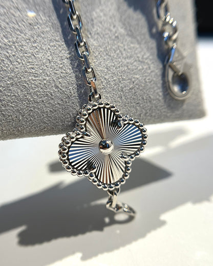 [Lume Jewelry]New  CLOVER 5 MOTIF LASER BRACELET COLLECTION