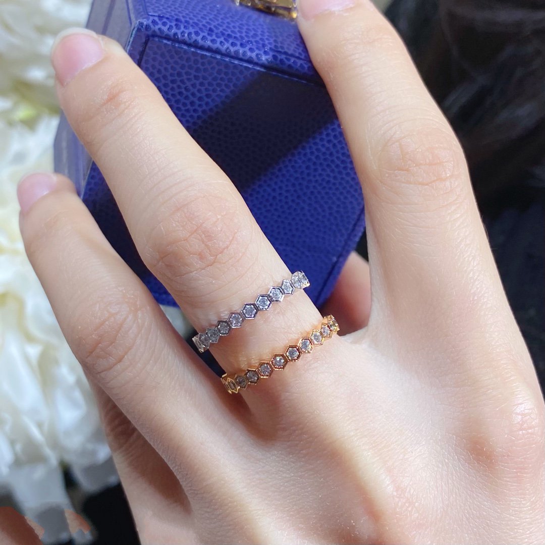 ¡®Lume Jewelry¡¯BEE LOVE DIAMOND PAVED SMALL RING