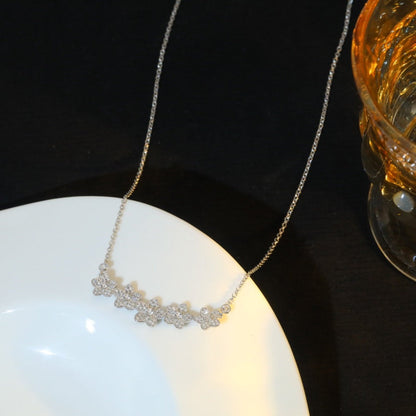 [Lume Jewelry]]wild flower diamond line pendant