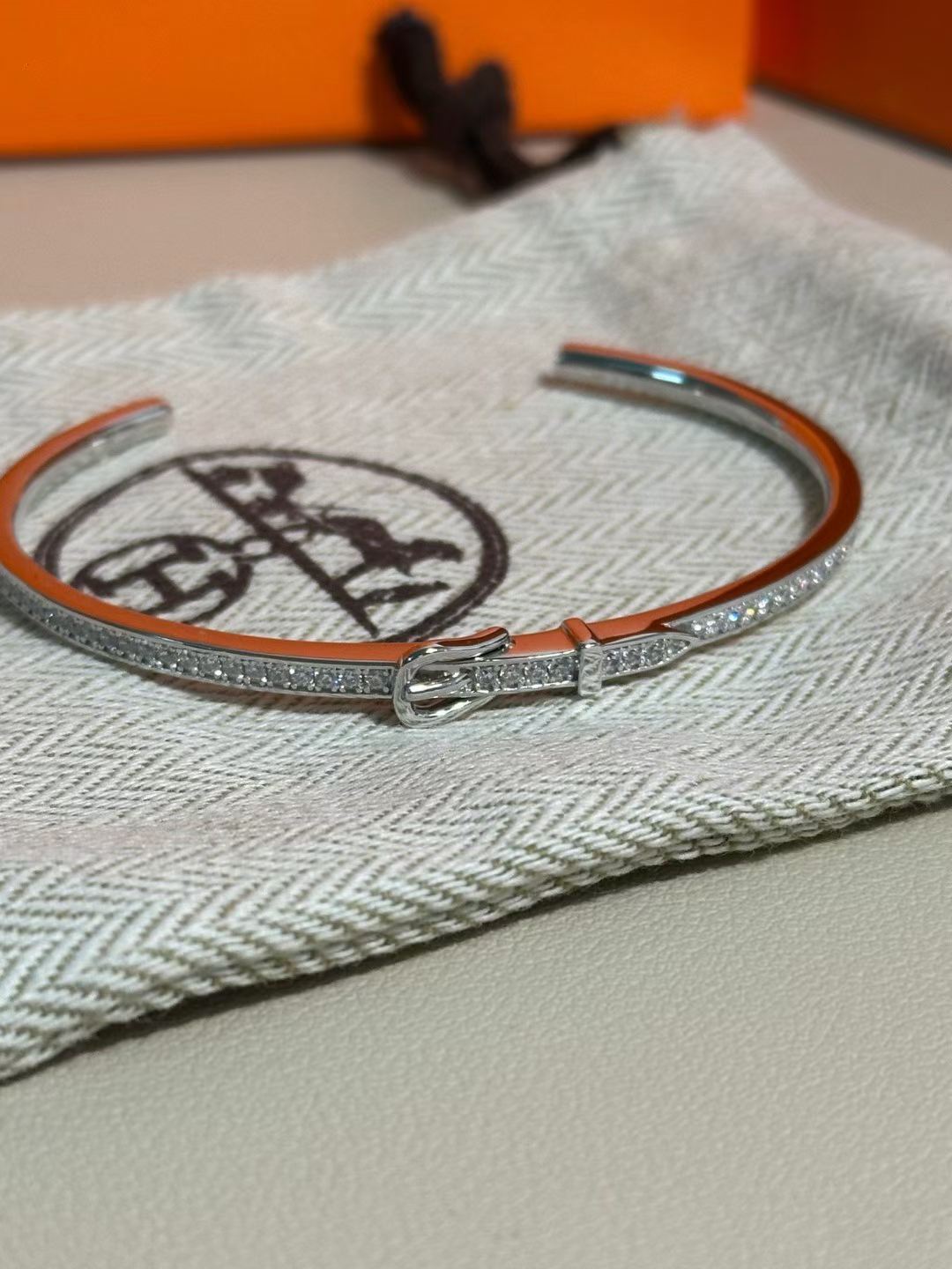[Lume Jewelry] DIAMOND-ENCRUSTED BRACELET THREE COLORS