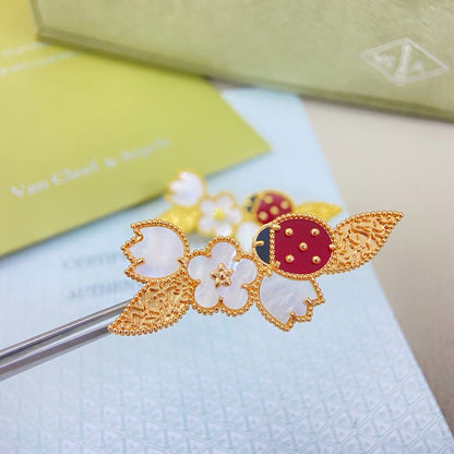 [Lume Jewelry] Petal Leaf Ladybug Brooch