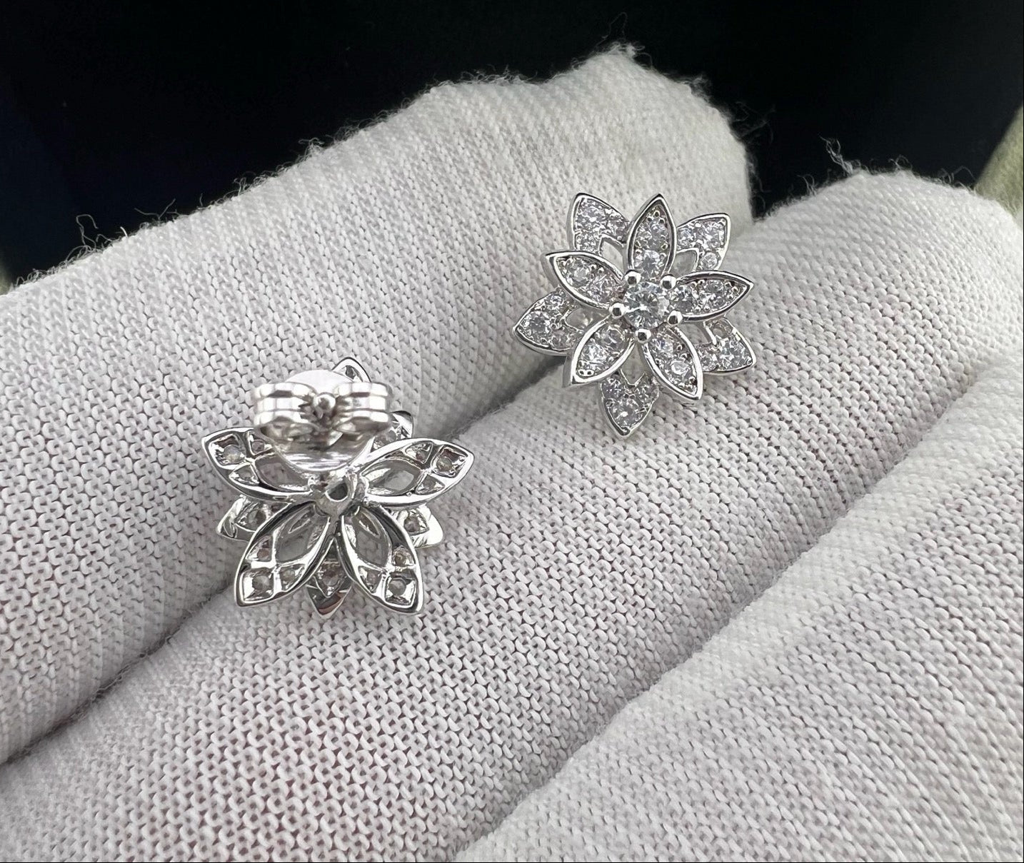 [Lume Jewelry] Full Diamond Hollow Lotus Necklace Set