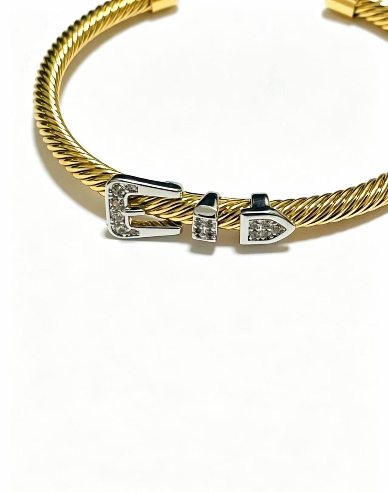¡®Lume Jewelry26 New Open Horseshoe Bangle