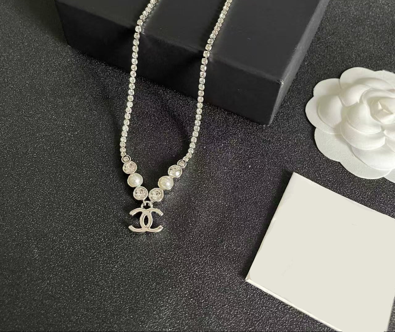 [Lume Jewelry]Double C Necklace with Pearls & Cubic Zirconia