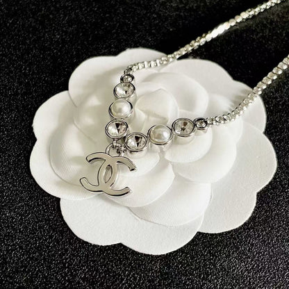 [Lume Jewelry]Double C Necklace with Pearls & Cubic Zirconia